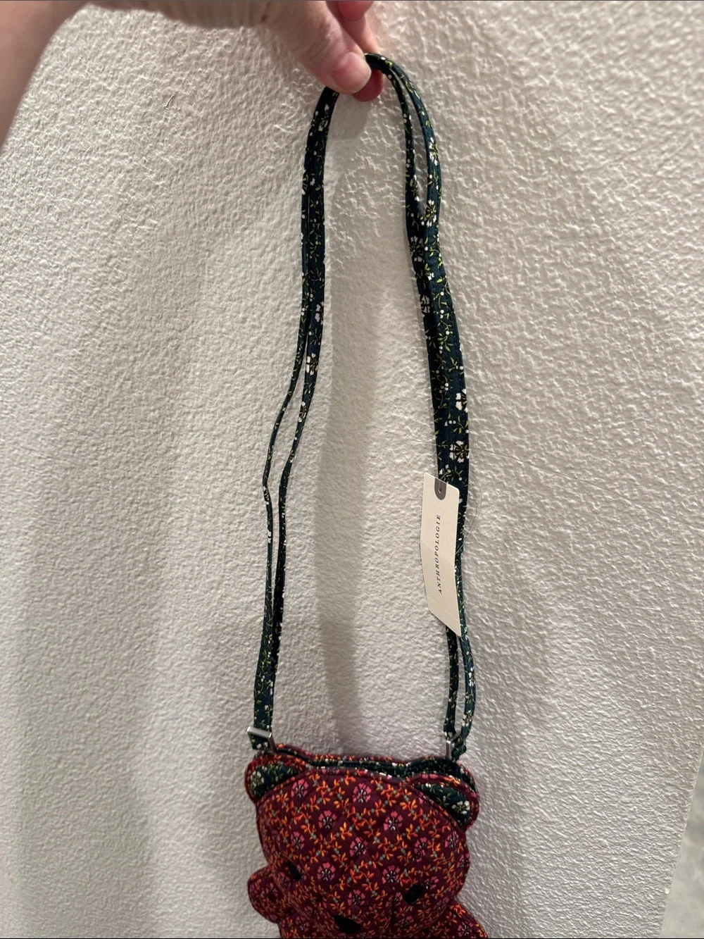 Anthropologie x Vera Bradley Quilted Burgundy‎ Floral Bear Crossbody adjustable